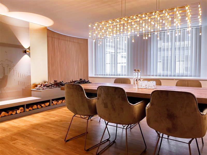 Kaminlounge „Ludwig“ — Satellite Office München Ludwigpalais