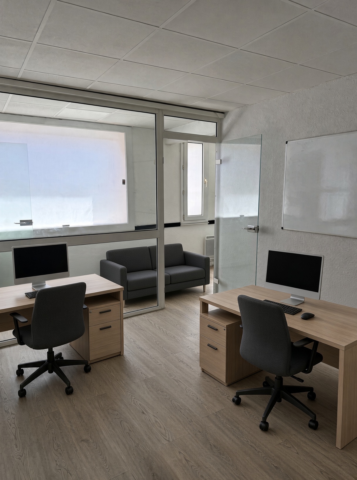 Bureau privatif 2 postes — Vellum Finance