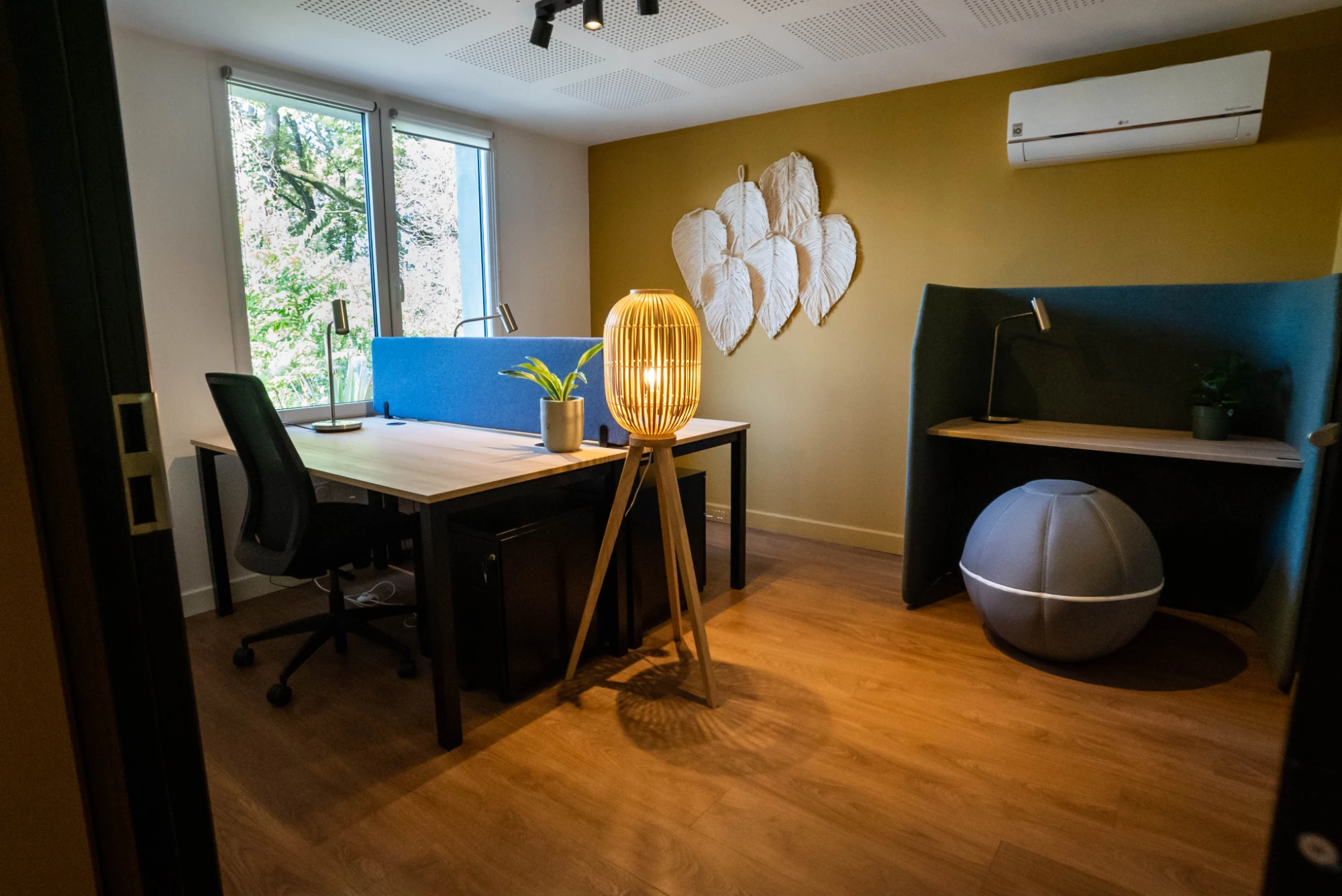 Bureau privatif 2/3 postes — The Place To - Le Vigean