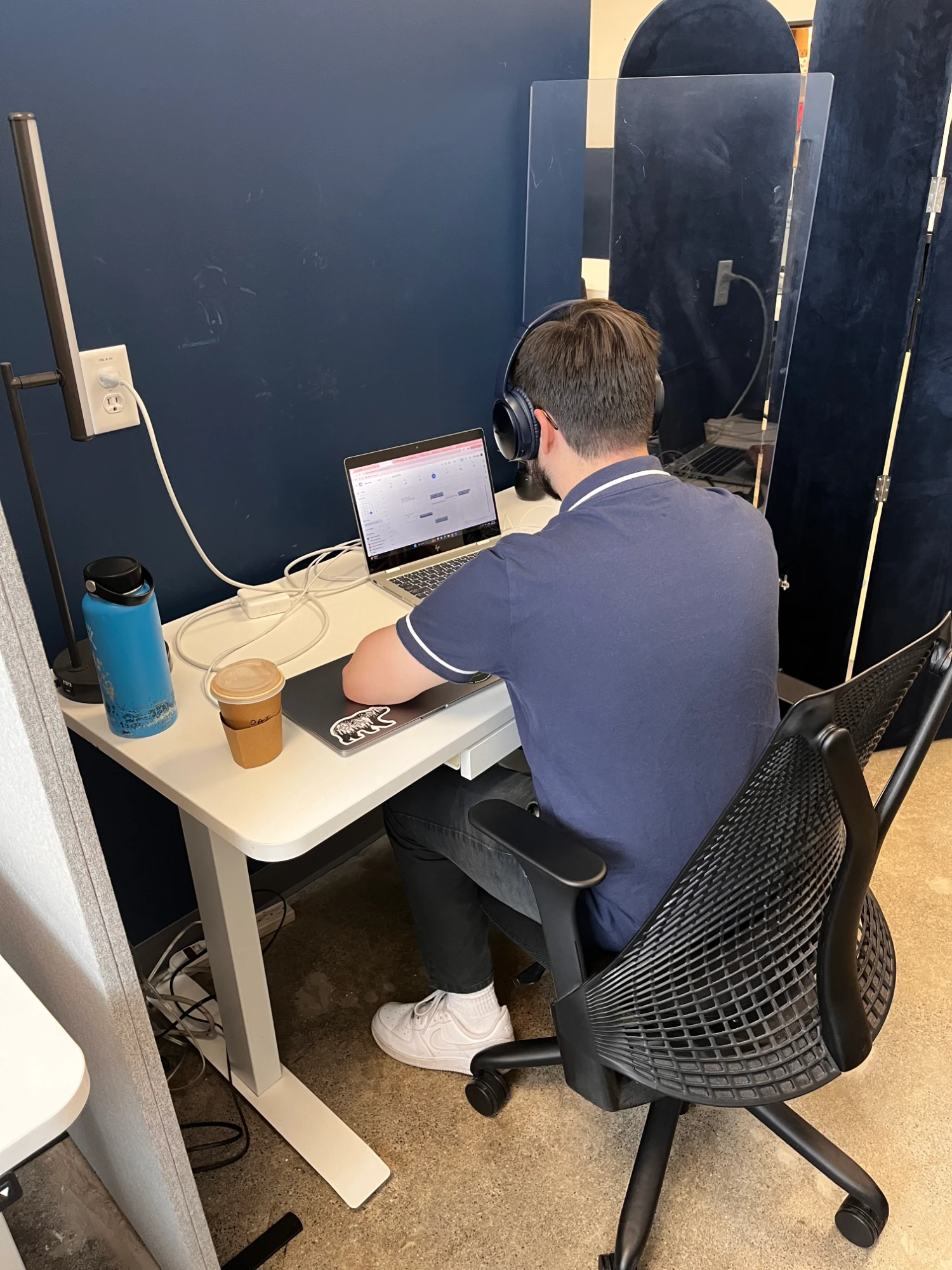 Dedicated desk — Pillarcowork
