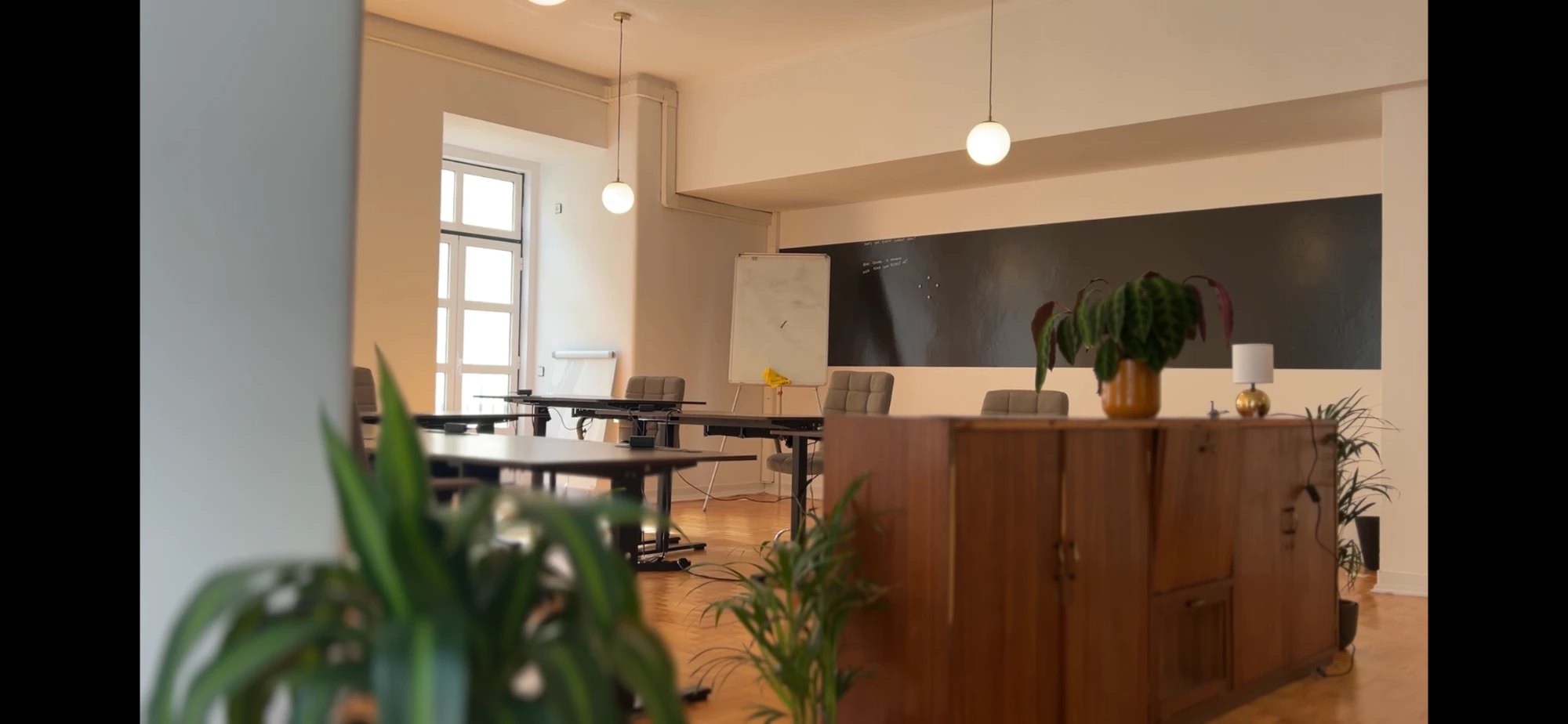 Hot desk in open space — The Clubhouse Cowork Community