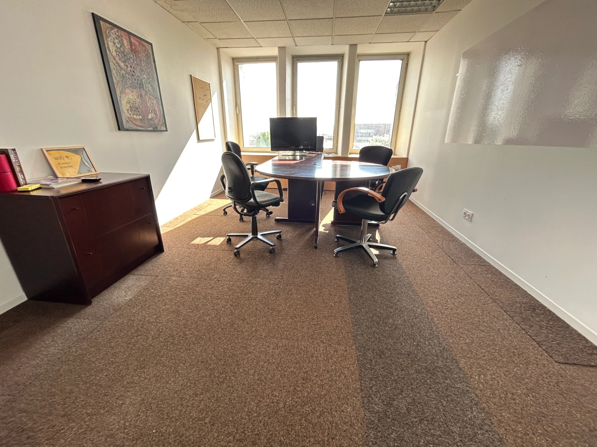 Bureau privé 5 postes — La Fontaine Coworking