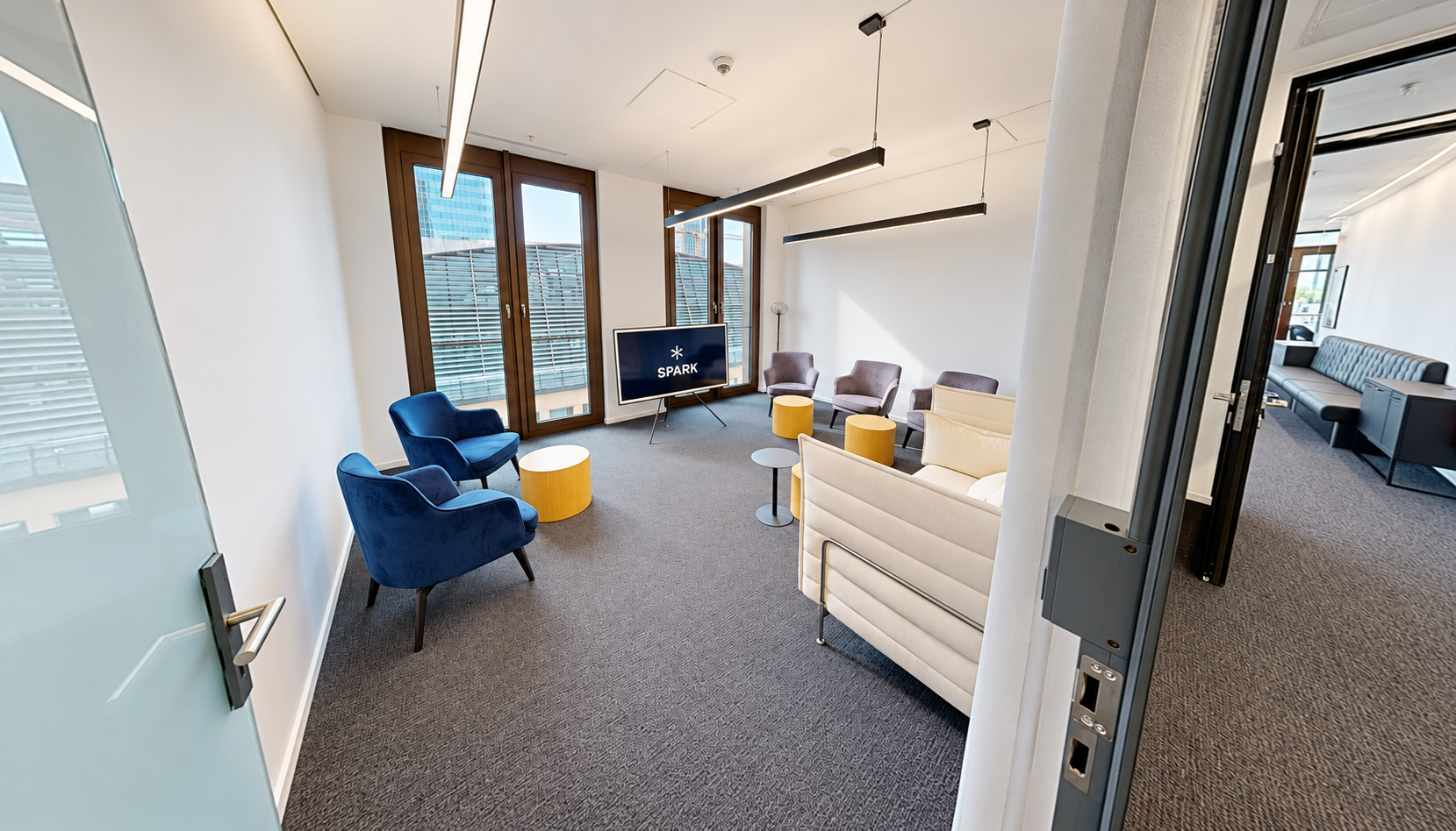 Lyra  — SPARK Frankfurt Junghof