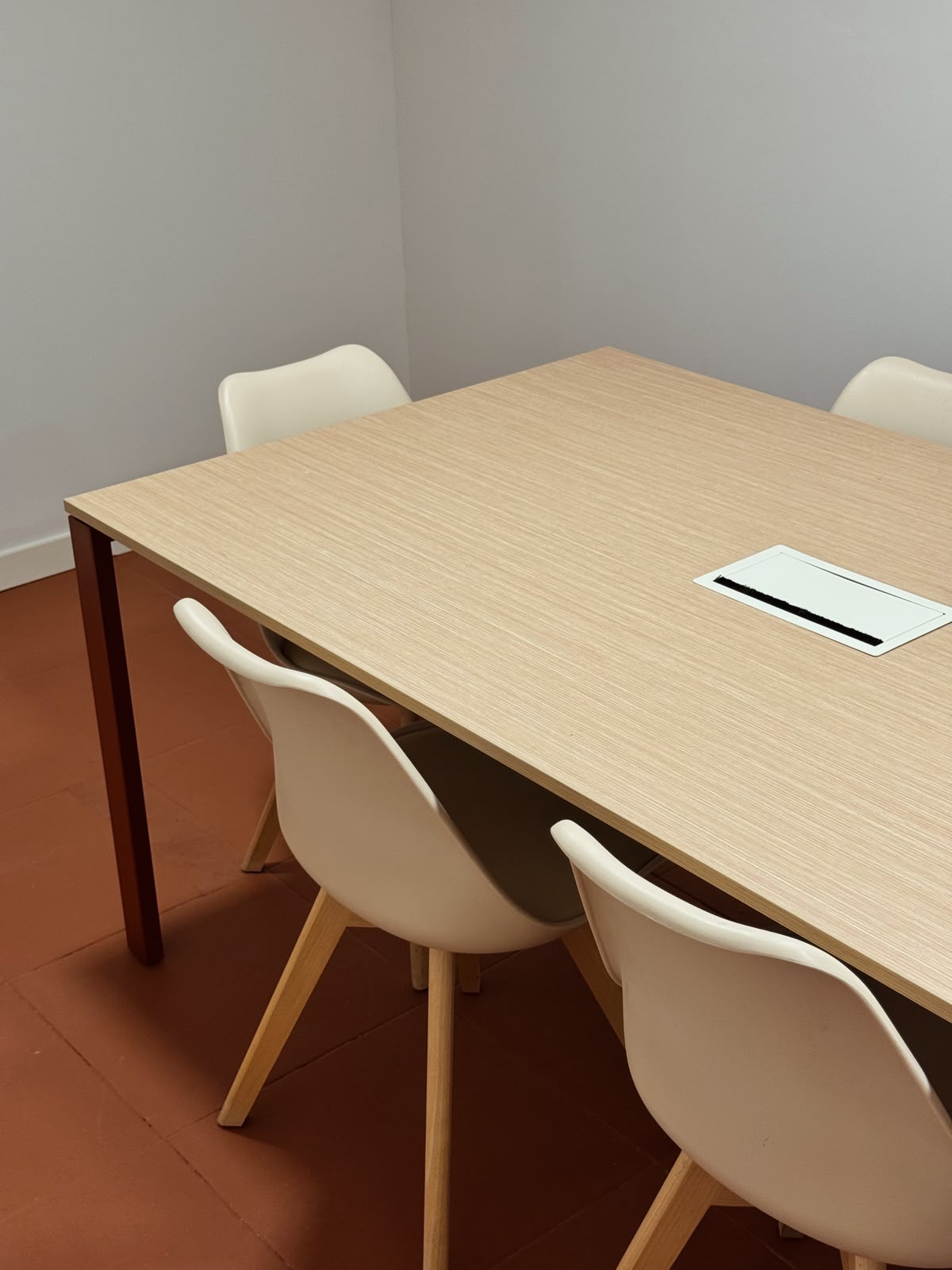 Sala de reunião 10 pessoas — Mezzanine Cowork