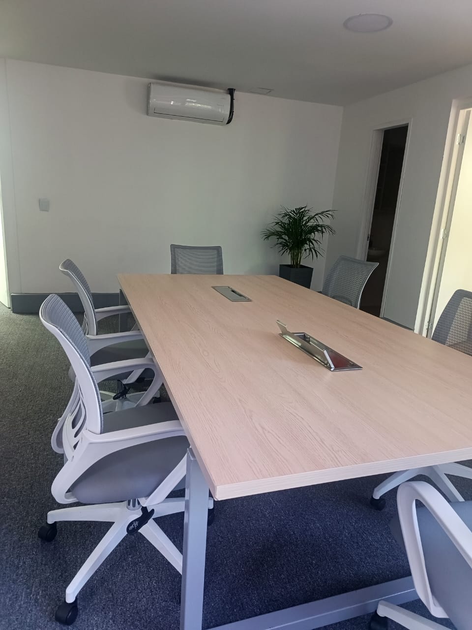 Meeting room 10 people — Edificio Tempo