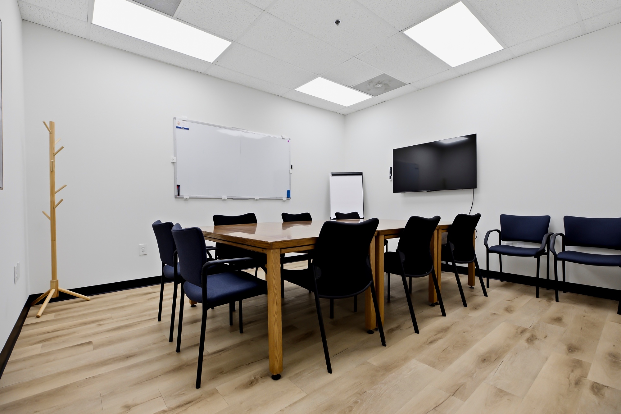 Medium Conference Room — The Annex Workspace Wildwood, MO