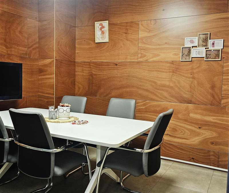 Sala de Reunion 1 — Inn Offices Cartuja