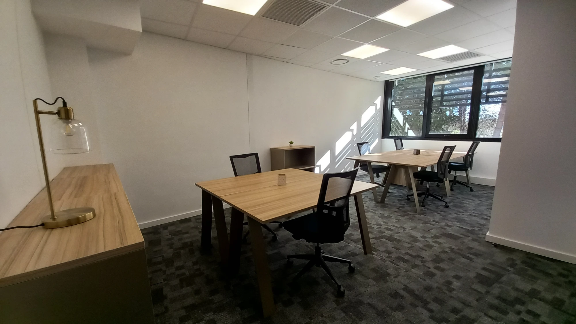 Bureau standard 6 postes — B'Coworker Sophia Antipolis