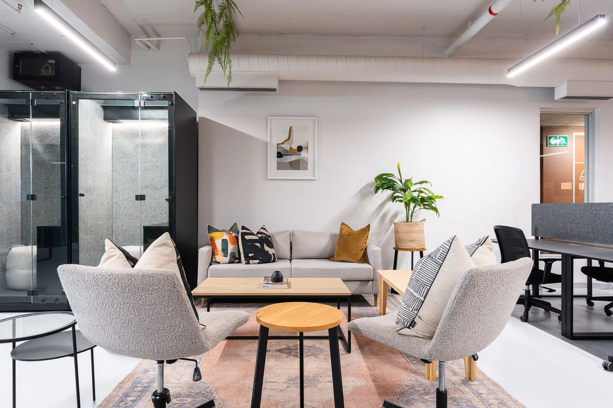 Meeting room 6 people — Neighbourgood Cape Quarter Workspaces