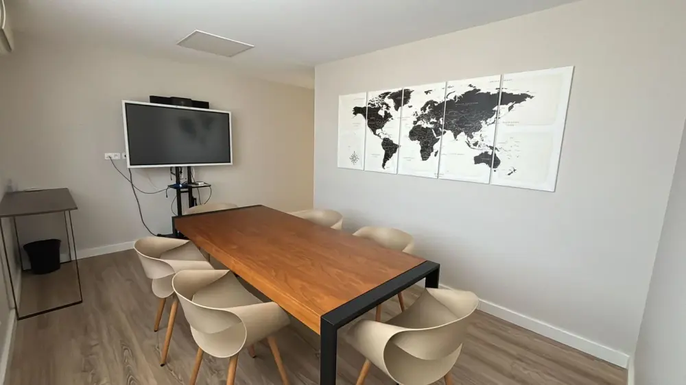 Salle de Réunion 6 personnes max. — Buro Club Fréjus / Puget-sur-Argens