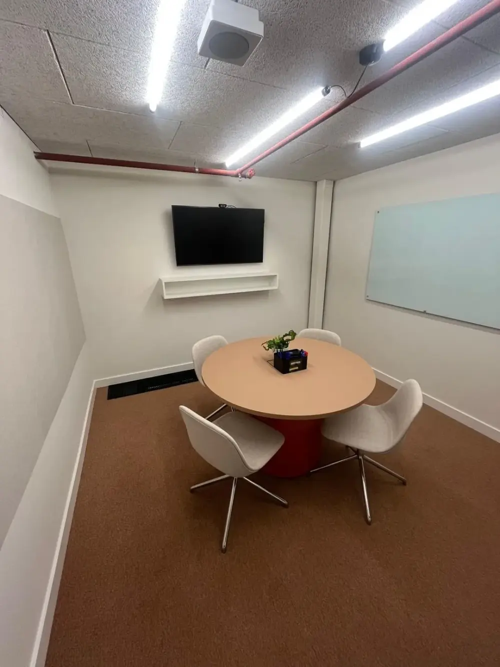 Meeting Room 1 — Kindling with Oneder