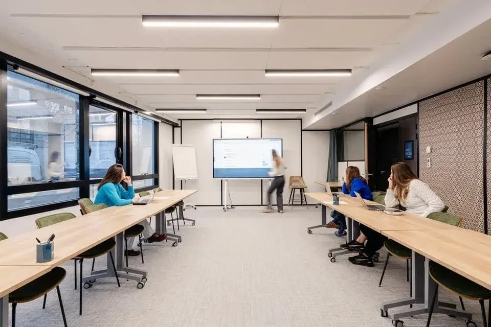 Salle de réunion Monet — Mitwit Paris 14 Porte d'Orléans