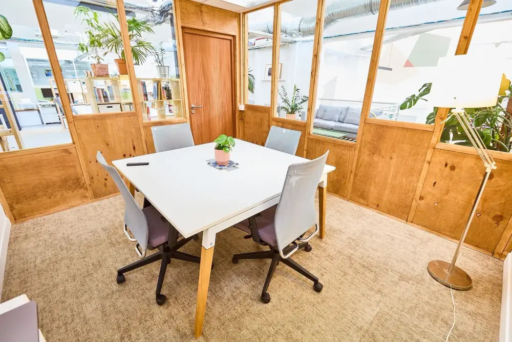Salle de réunion 1 — Greenspace Coworking