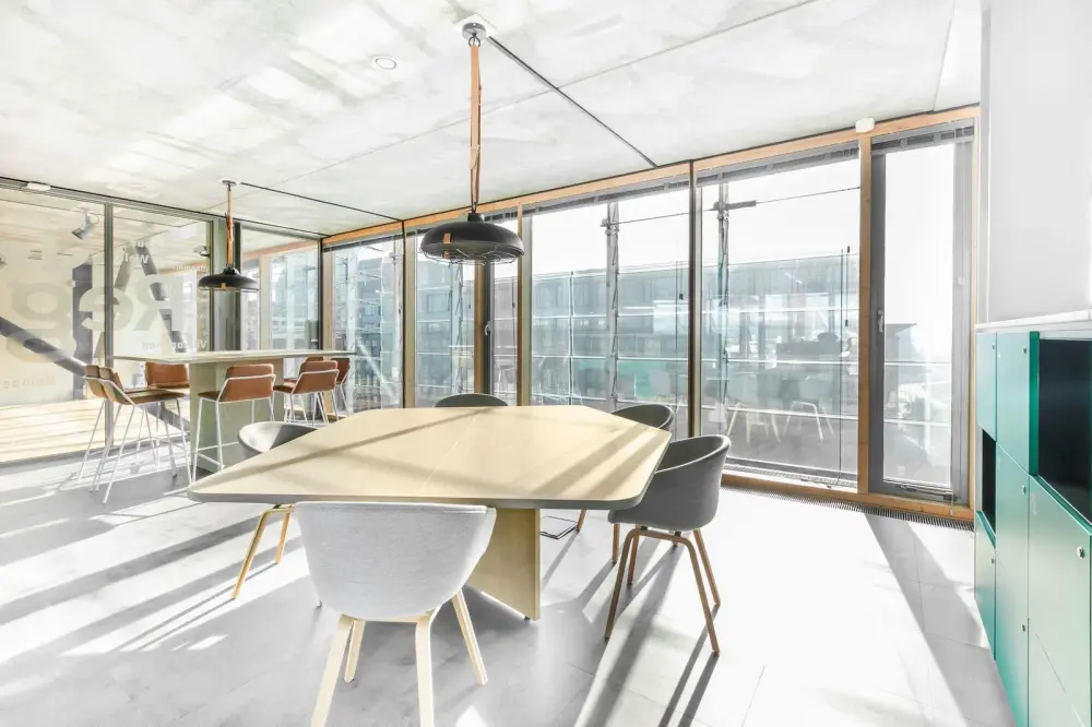 Coworking day pass — Regus BIRMINGHAM, Blythe Valley Park