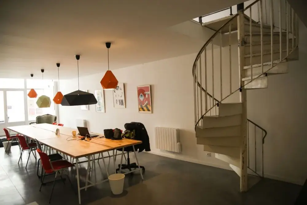 Coworking café — Waw Coworking