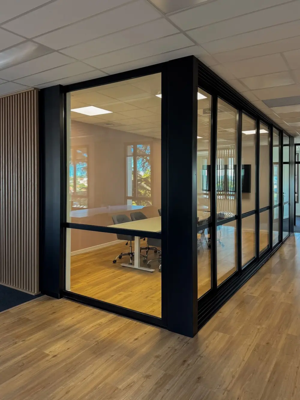 Salle de Réunion — Doya