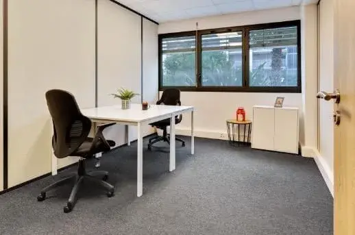 Bureau privatif 2 personnes — Bureaux & Co Le Stratège