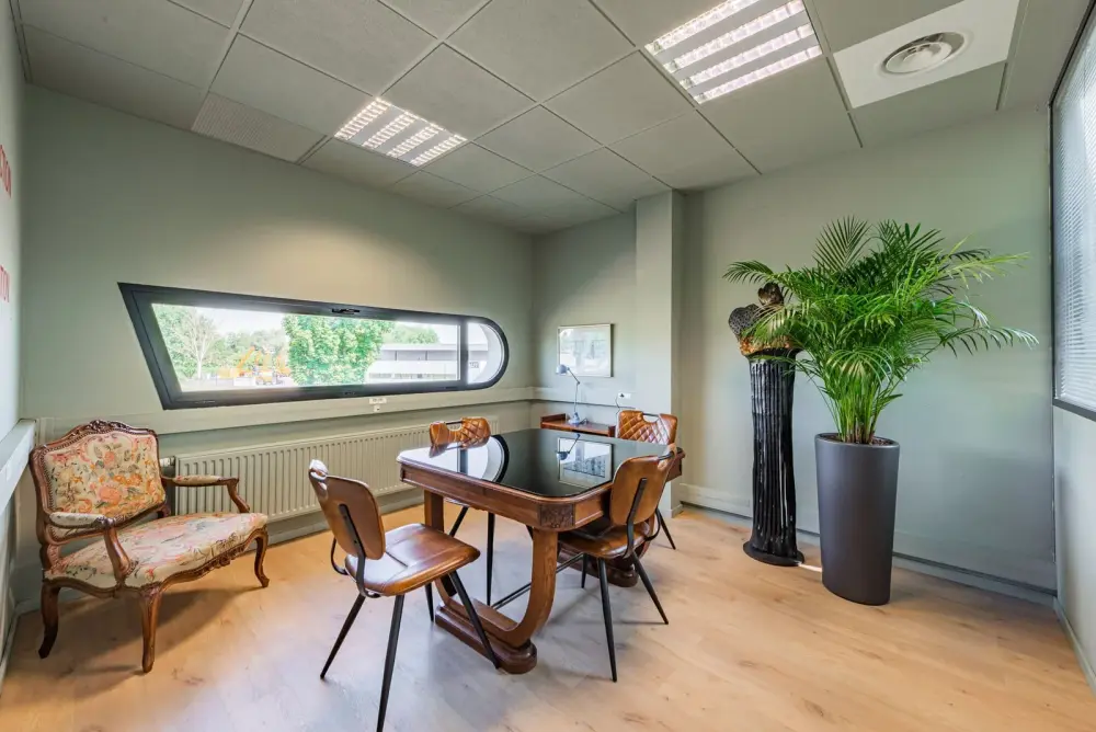 Bureau fermé 4 personnes — Keller Williams Signature - Coworking