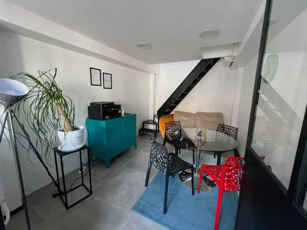 Bureau Fermé — At Work Concept Office