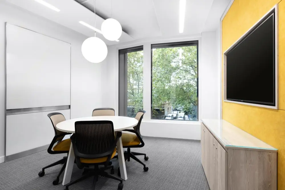 Room MR-619 — Regus SOFIA, Airport (EUR)
