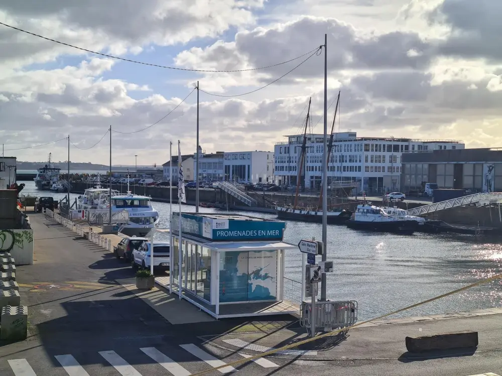Work In Brest