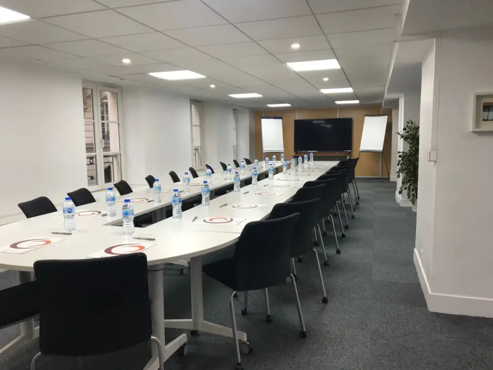 Salle 12/16 pax — Baya Paris - Petits Champs