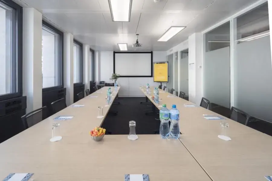 Salle Mont Blanc 12 pax — Mitwit Genève