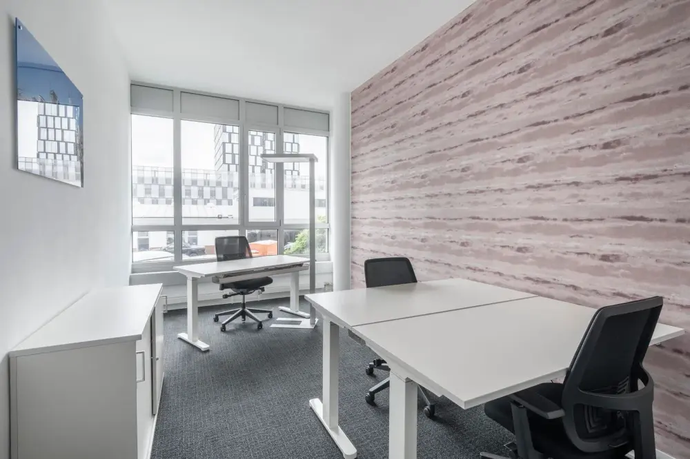 Day office — Regus BRATISLAVA, Polus Towers