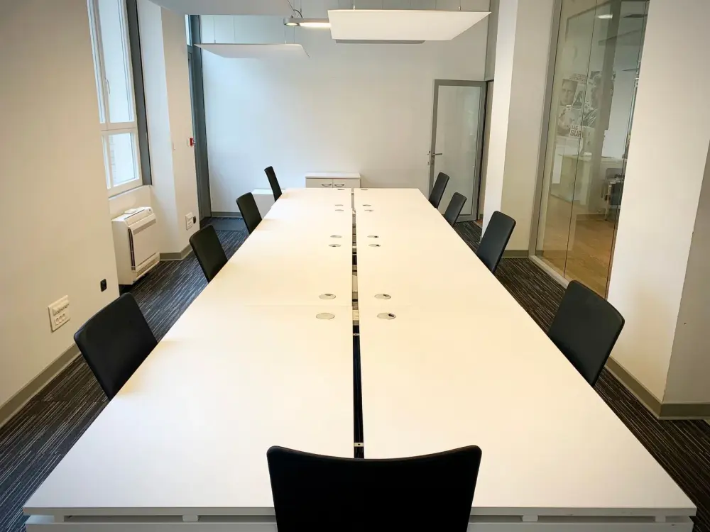 Salle de réunion de 10 personnes — La Cité du Coworking