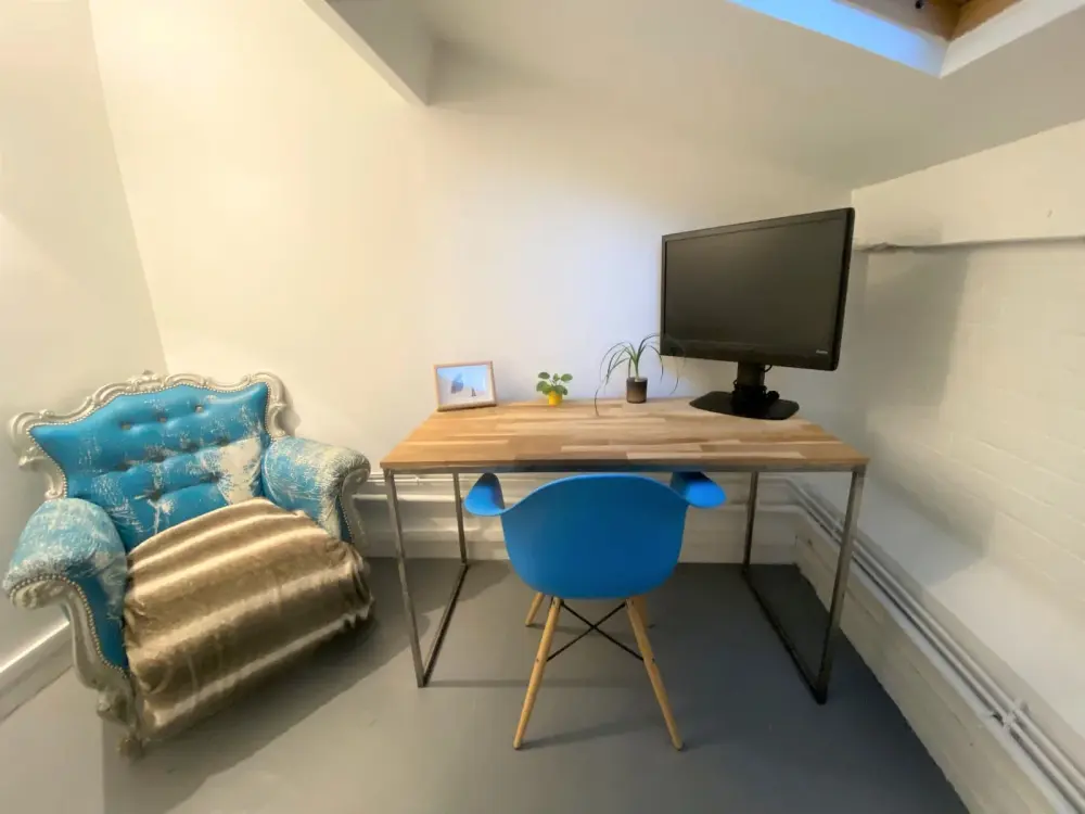 CABINE TELEPHONIQUE FRIDA — Be Coworking La Jonquière