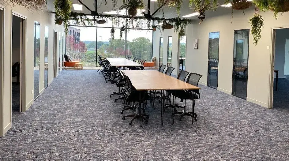 Accès coworking nomade — Bureaux & Co Cesson-Sévigné