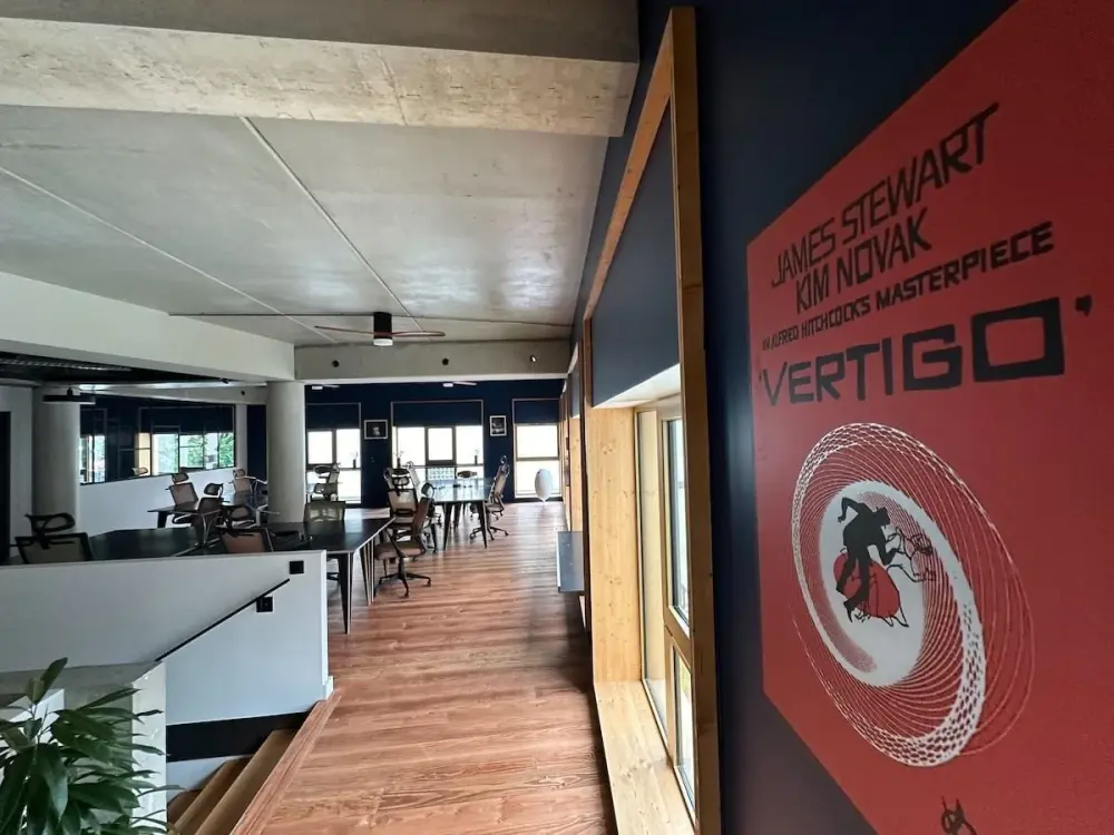 Les Temps Modernes — La Kolok by Studio Kremlin