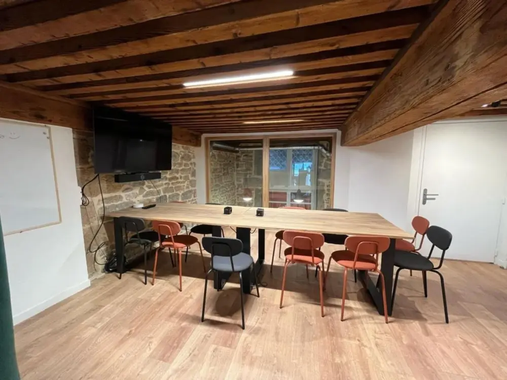 Salle de réunion Rammstein — Tshoko Office