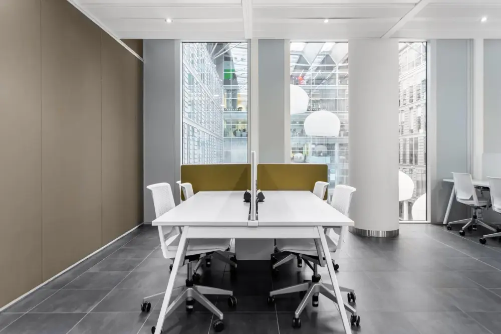 Coworking day pass — Regus LIMA, Lima Central Tower