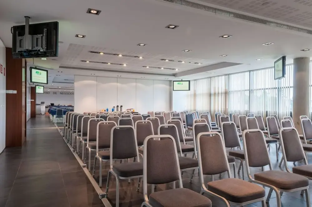 Sala Sum 1+2 — Centro De Negocios GBC