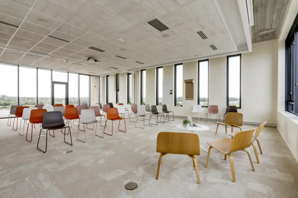 Salle Racine² — Newton Offices Haute Borne
