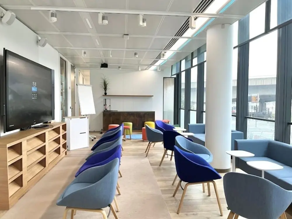 Salle Immersive — Business Center EOS - Work & Share