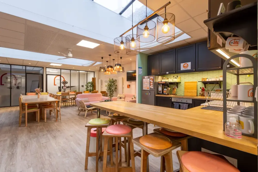 Poste en Open Space — Le Loft