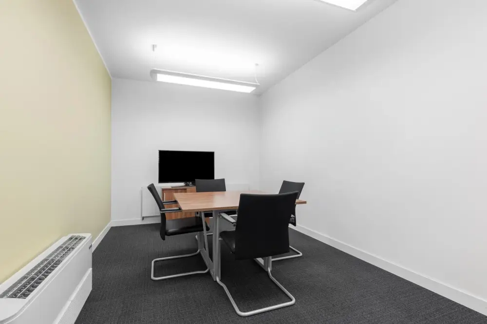 Room CM 313 — Regus TAICHUNG, Global