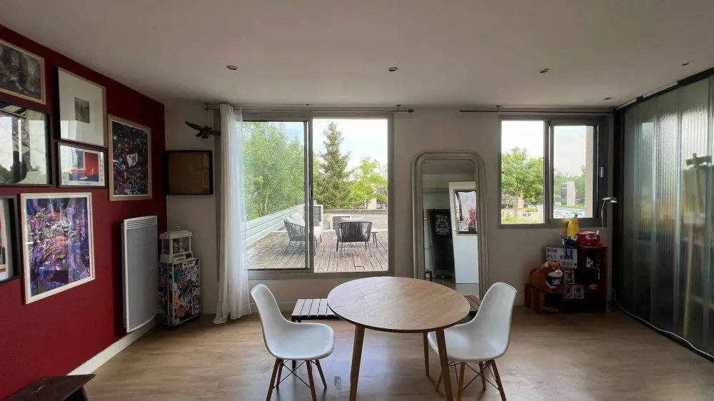 Salle de réunion — Akita Coworking