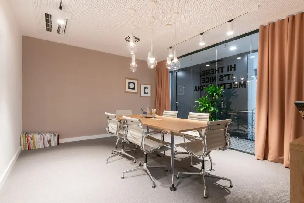 Room 1227 — Regus COLOMBO, Parkland- Park Street