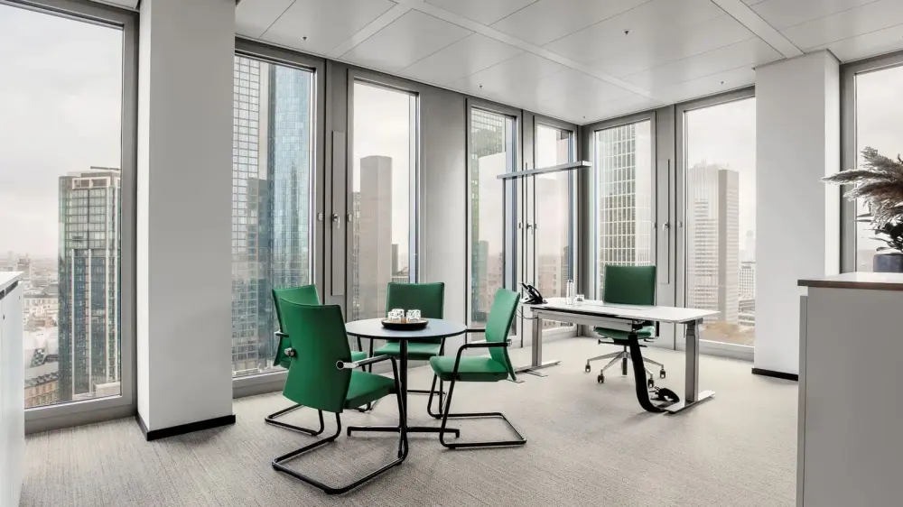 Private office for 5 persons — Contora Office Solutions - Frankfurt Marienturm