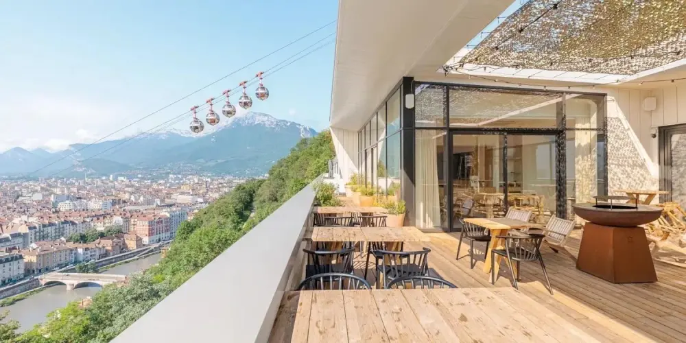 The Large Room — The Babel Community | Grenoble