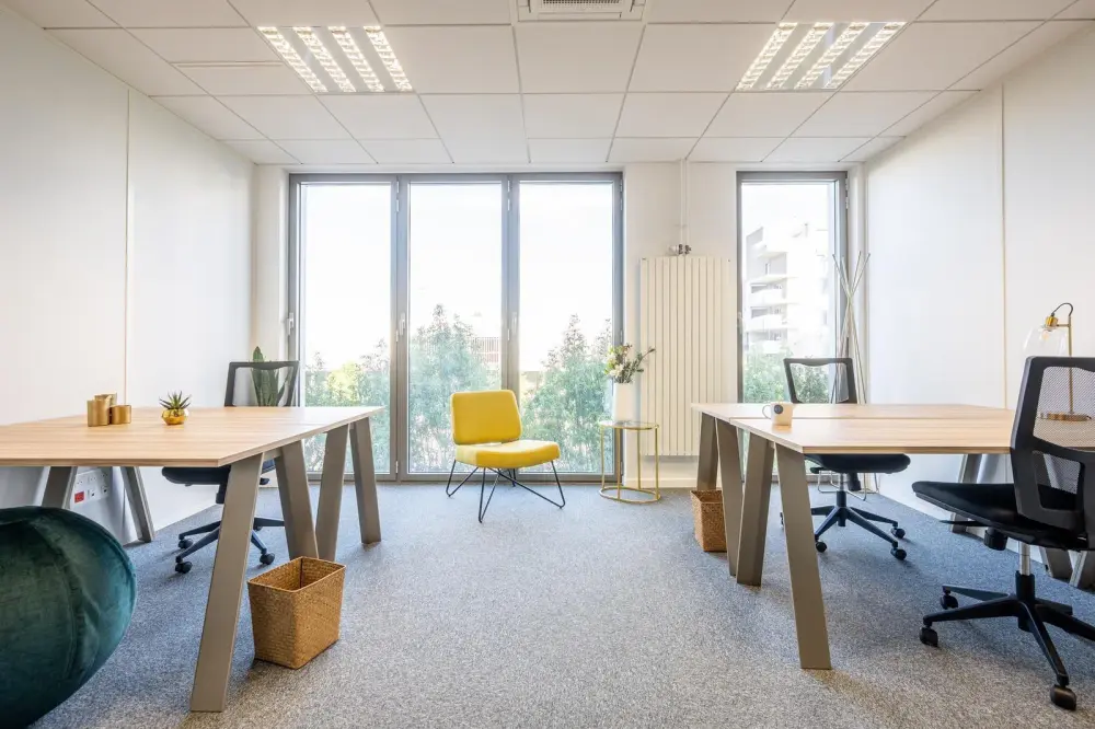 Poste en open space — B'CoWorker Nancy
