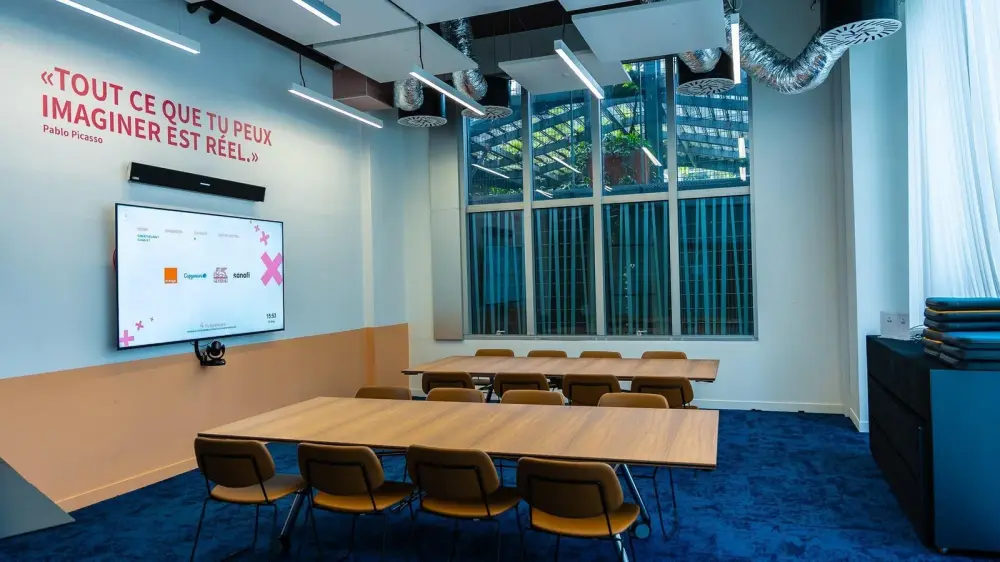 Salle de réunion 16 personnes — Future4care