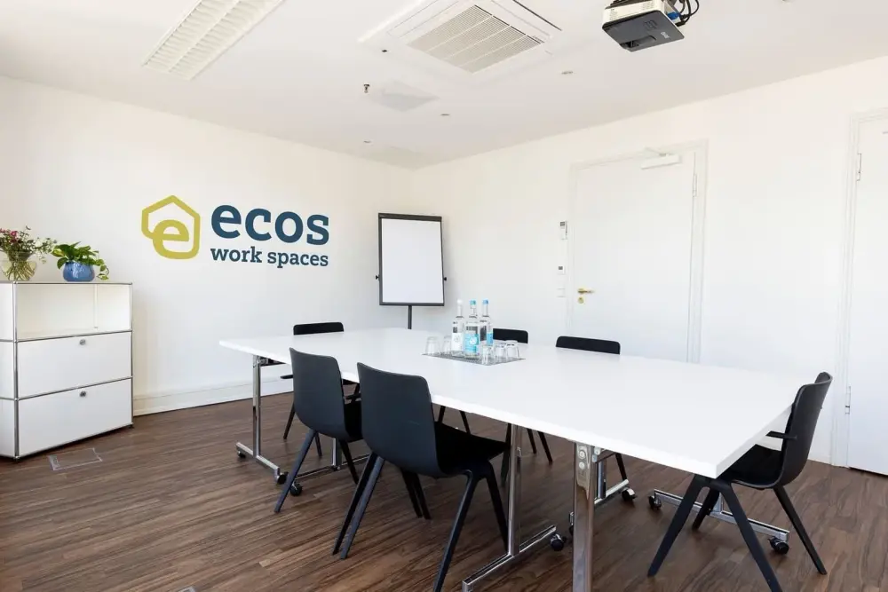 Besprechungsraum Alsterblick — Ecos Work Spaces Hamburg