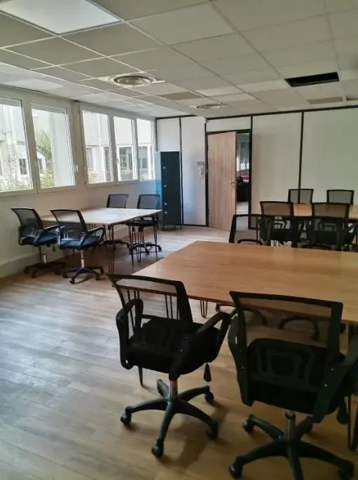 Bureau privatif 2 personnes — Bureaux & Co Bellegarde