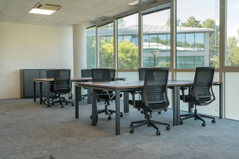Private Office - 8 personnes — Sundesk Biot