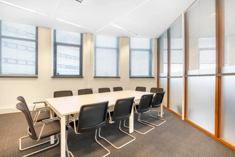 Room MR-01 — Spaces ZAGREB, Matrix EUR