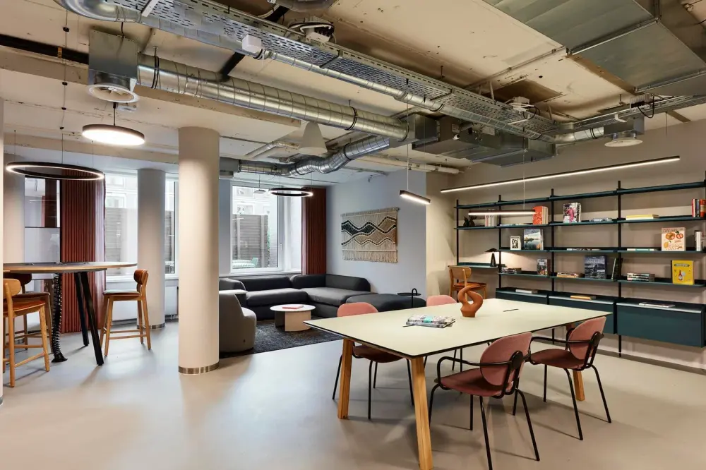 Open space Nomad — Clockwise The Hague